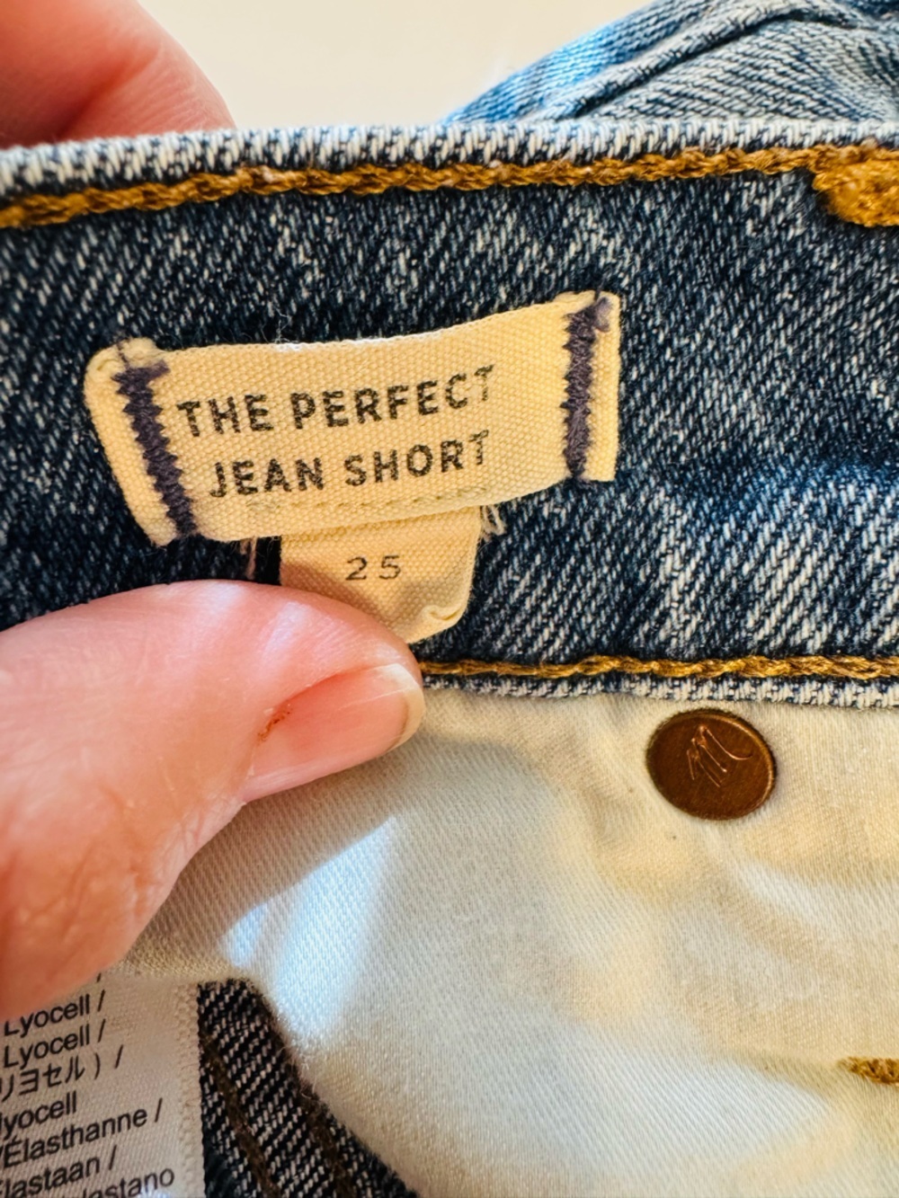 Madewell The Perfect Jean Short in Bartow Wash: TENCEL™ Denim Edition size 25 - Picture 7 of 11